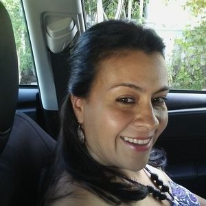 Meet your Posher, Claudia